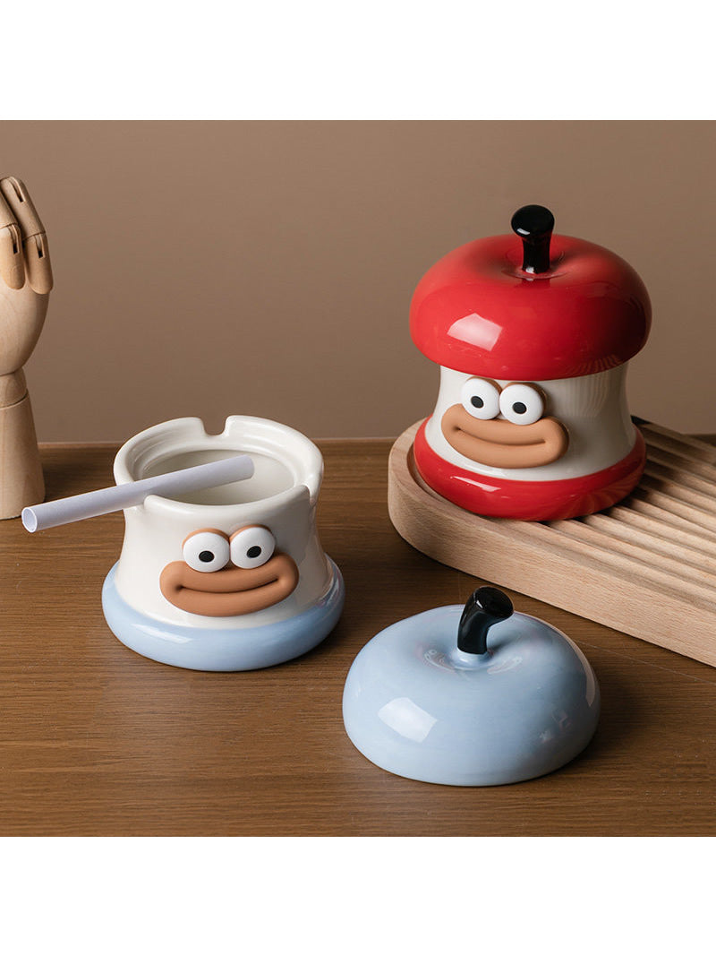 Big Lips Apple-Shaped Ashtray - Fun and Quirky Home or Office Decor
