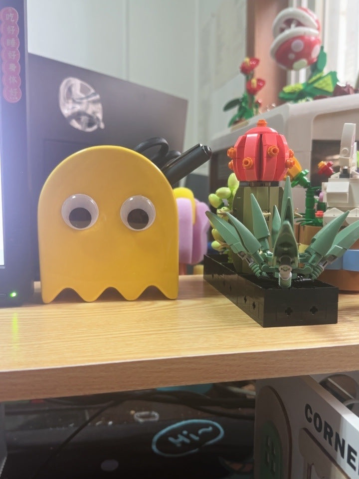 Charming Big-Eyed Cartoon Elf Pen Holder: Fun Desk Organizer