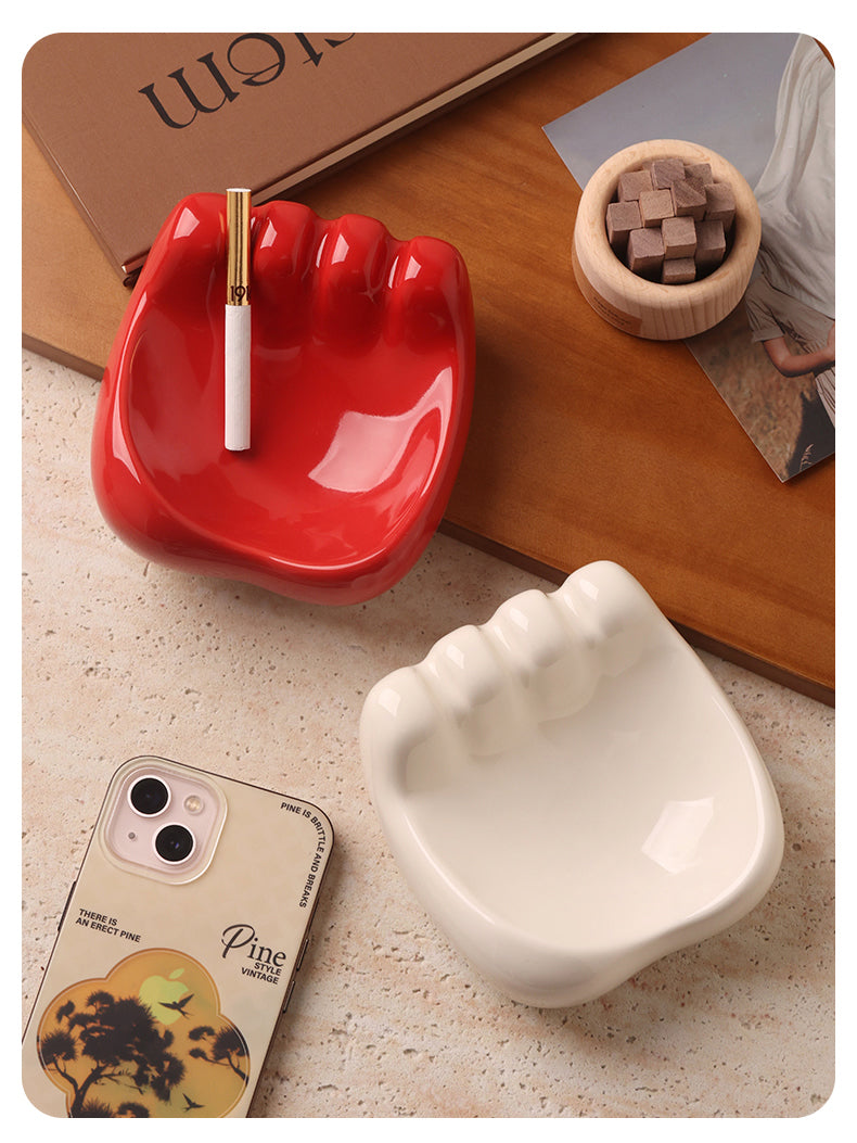 Creative Bigfoot Ceramic Ashtray, Small Decorative Ornaments For Home And Office
