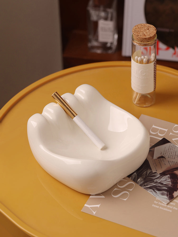 Creative Bigfoot Ceramic Ashtray, Small Decorative Ornaments For Home And Office
