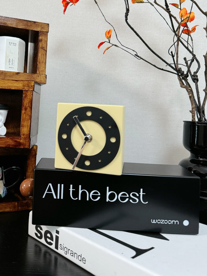 Creative Modern Art Table Clock, Office Desktop Decoration, Christmas Gift
