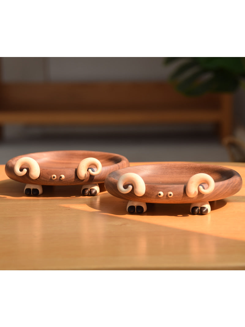 Creative Walnut Wood Sheep Tray - Handcrafted Solid Wood Storage Plate for Snacks & Small Items