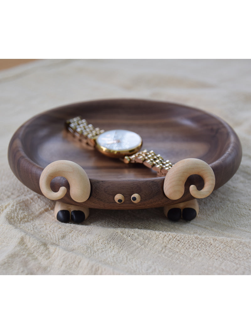 Creative Walnut Wood Sheep Tray - Handcrafted Solid Wood Storage Plate for Snacks & Small Items