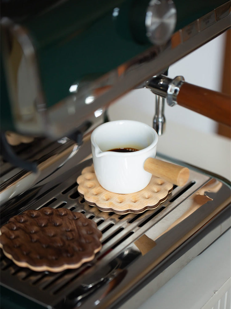 Cute Biscuit Shaped Wooden Coasters Set , Decorative Tea Coffee Cup Mat, Unique Tabletop Decor Gift for Home Kitchen