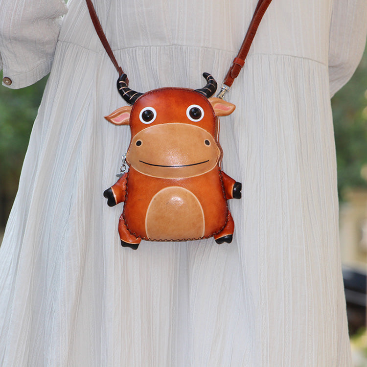 Cute Leather Cow-Shaped Crossbody Bag - Stylish and Functional Mini Purse