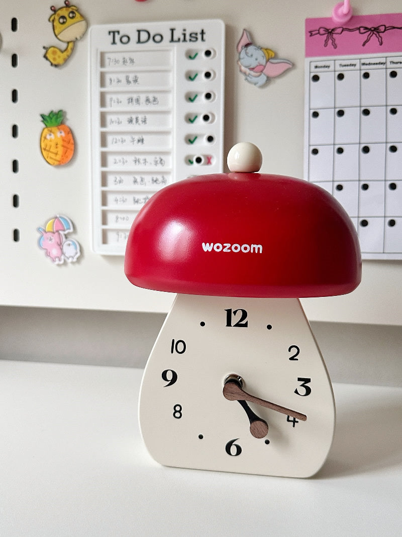 Exquisite mushroom office desk silent clock, artistic decoration gift