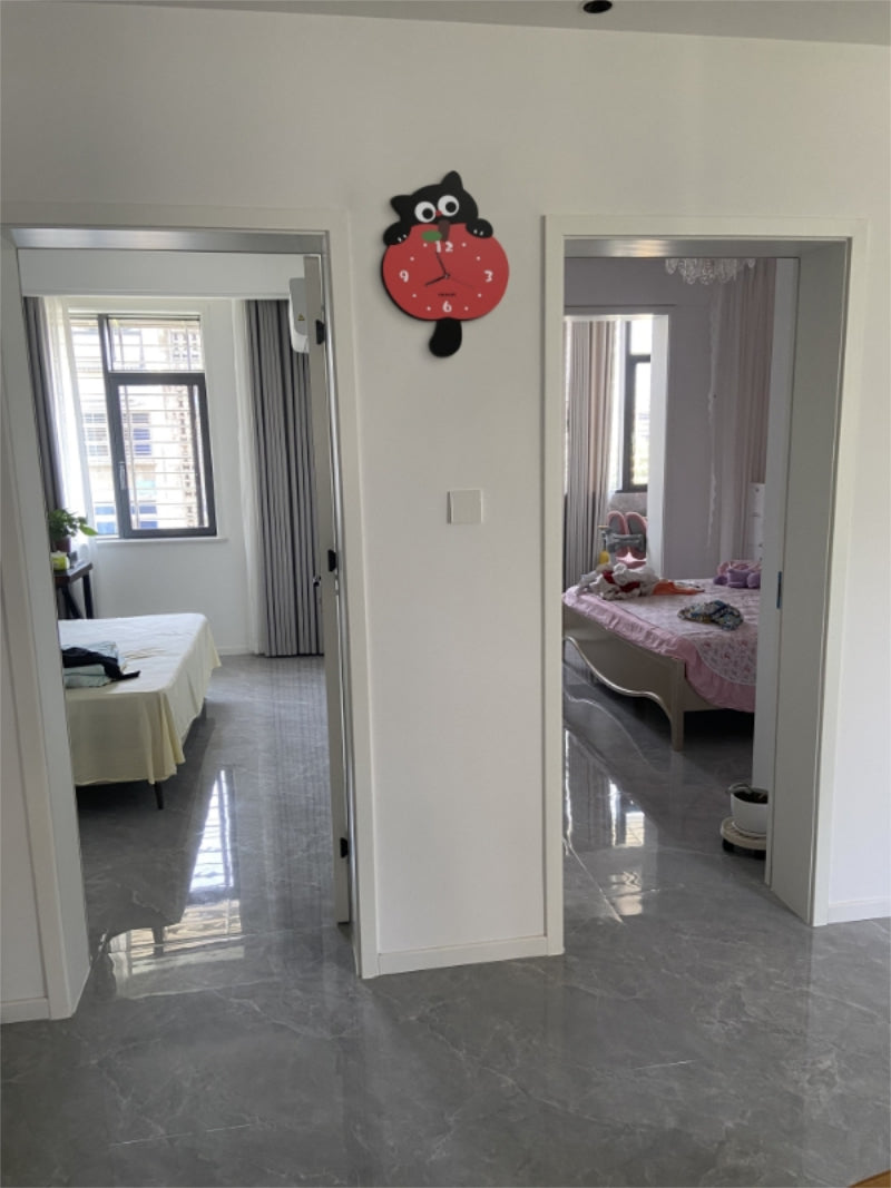 Fun Apple-Eating Cat Wall Clock - Whimsical and Playful Home Decor