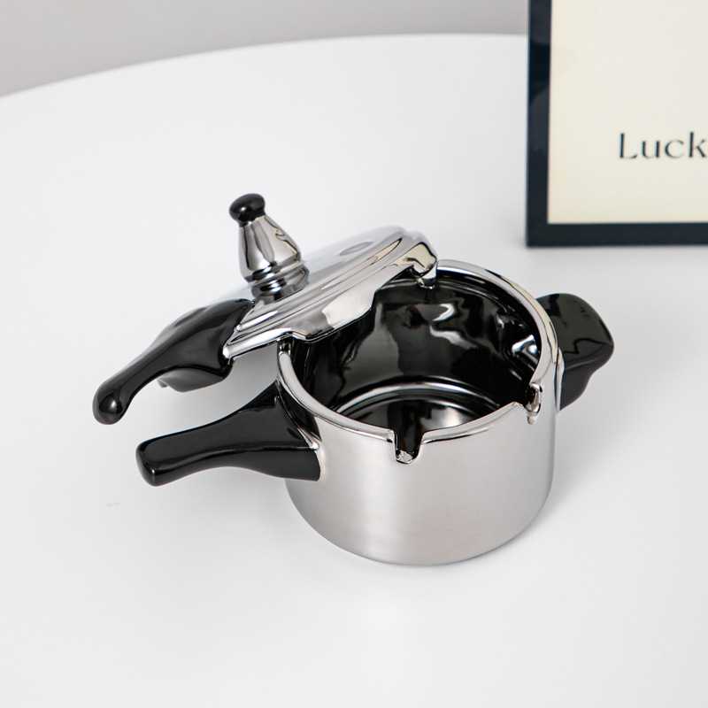 Funny Kitchen Pot Shaped Ashtray, Alternative Decoration
