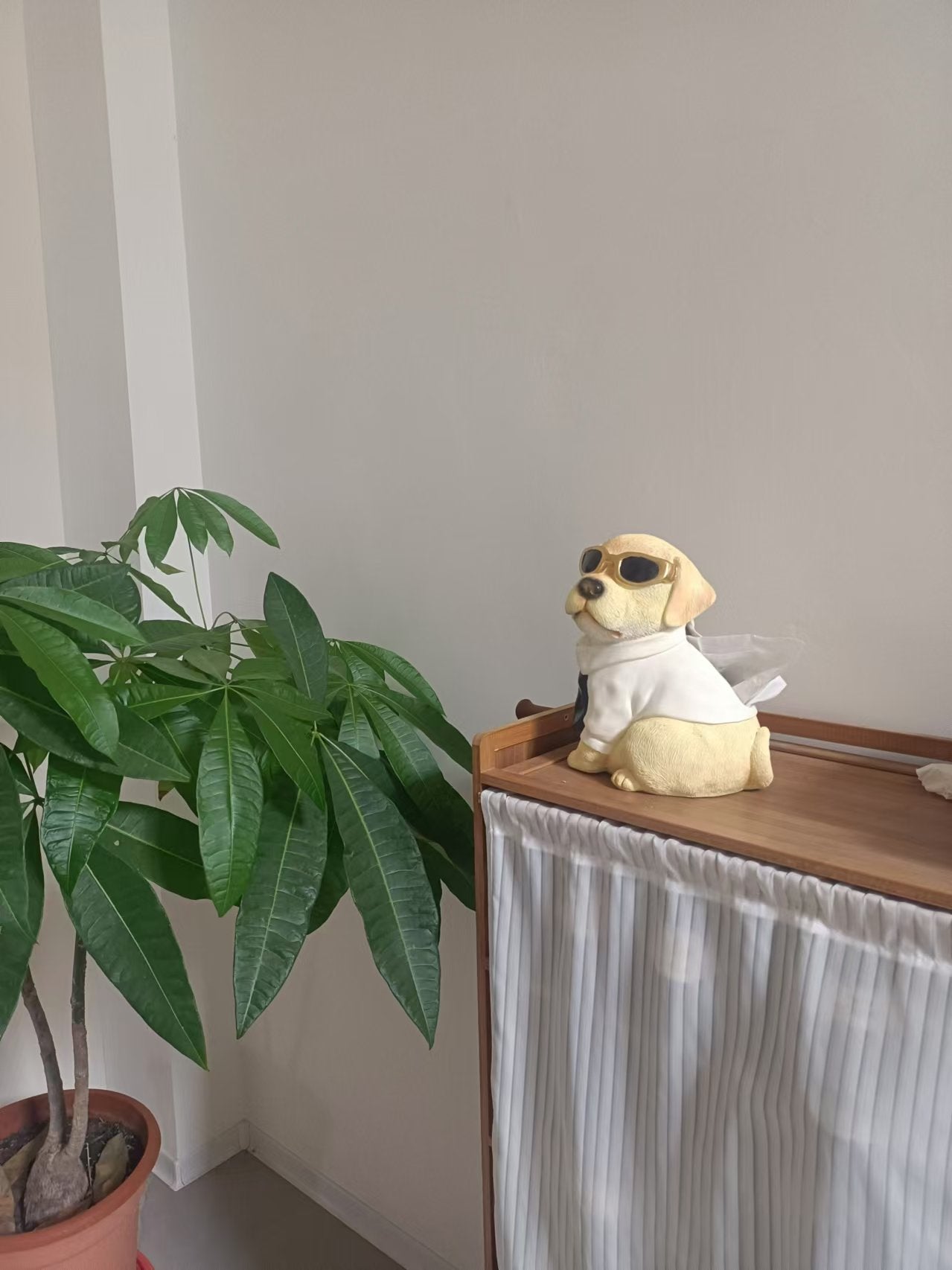 Funny Sunglasses Dog Tissue Holder, Creative Desktop Decoration