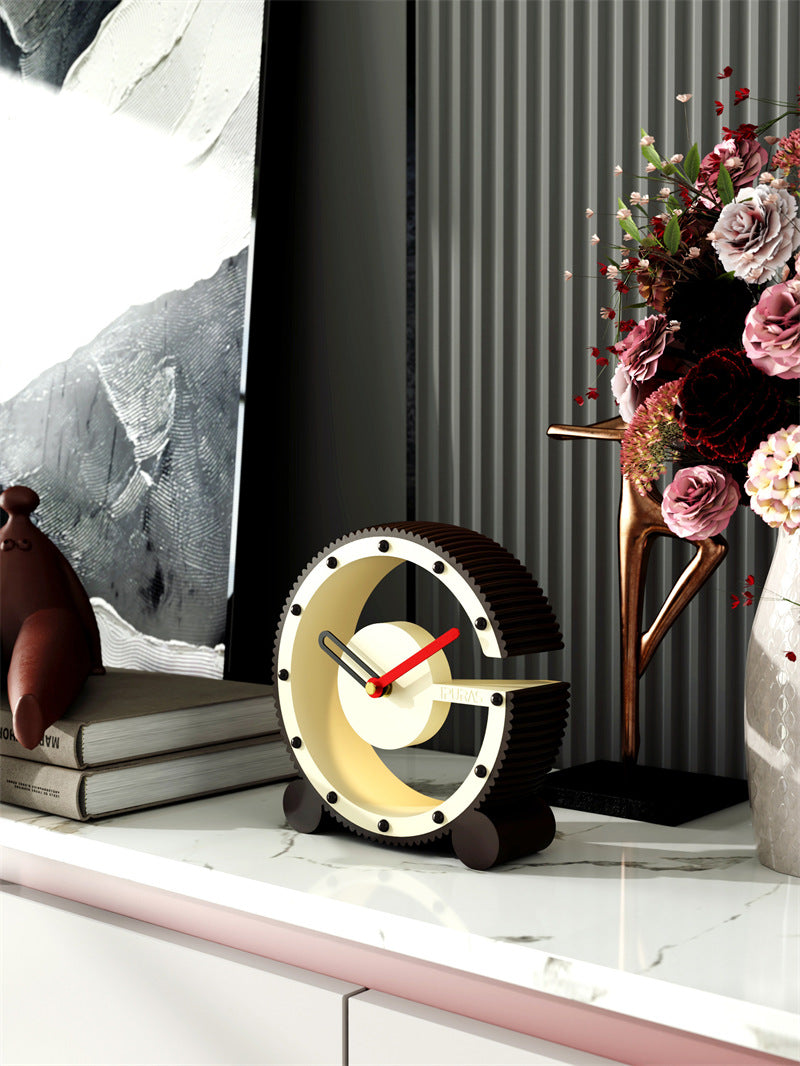 Gear-Shaped Hollow Table Clock - Industrial Art Style Silent Desk Clock