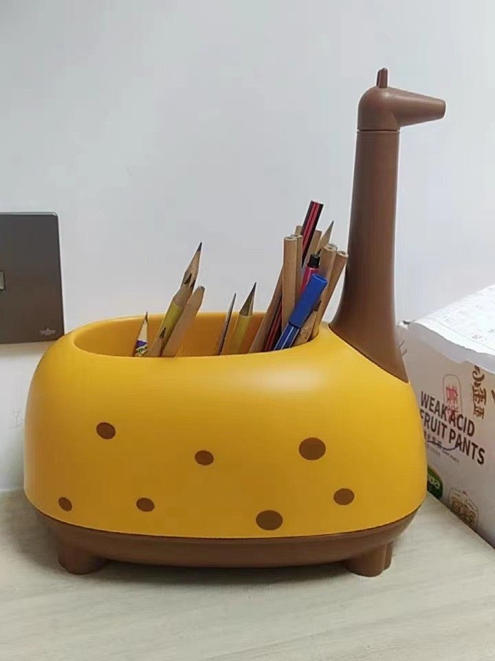 Giraffe Desktop Organizer: Cute and Functional Office Storage Solution