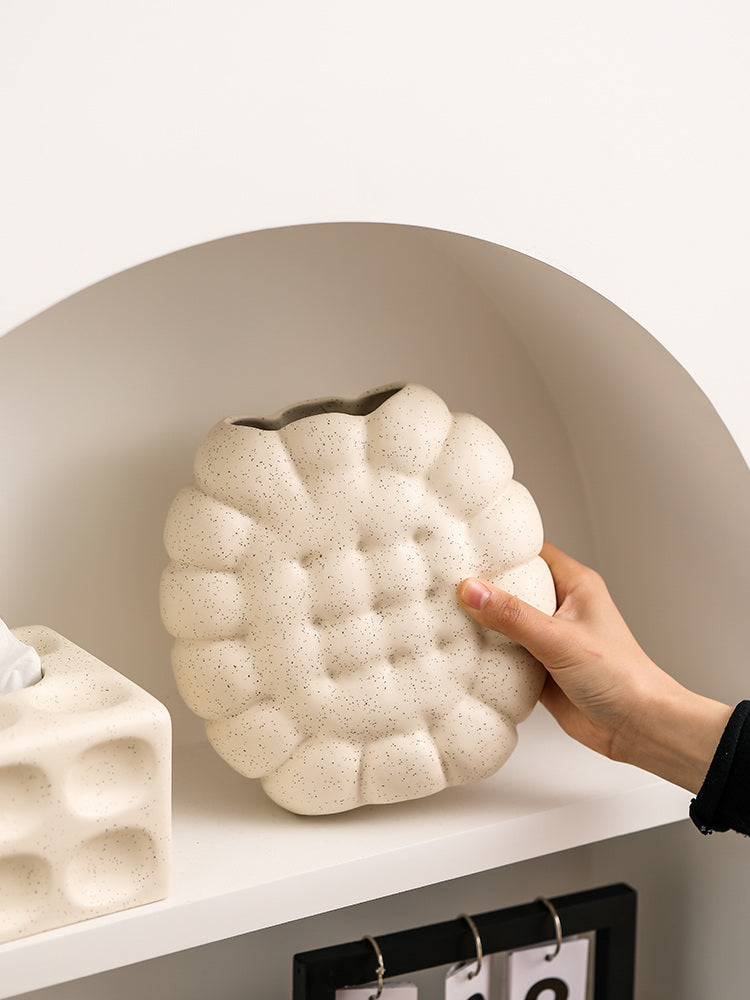 Artistic Ceramic Cookie Vase: Unique Floral Display