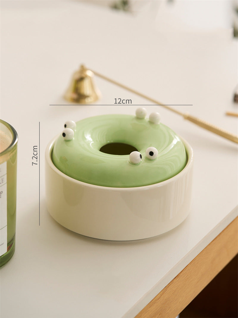 Uniqe Donut-Shaped Ceramic Ashtray - Funny Smoking Accessory for Desk, Home, or Gag Gift