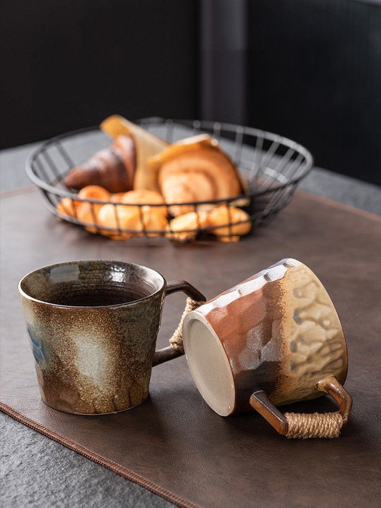 Vintage Kiln-Glazed Irregular Ceramic Coffee Cup: A Blend of Art and Functionality