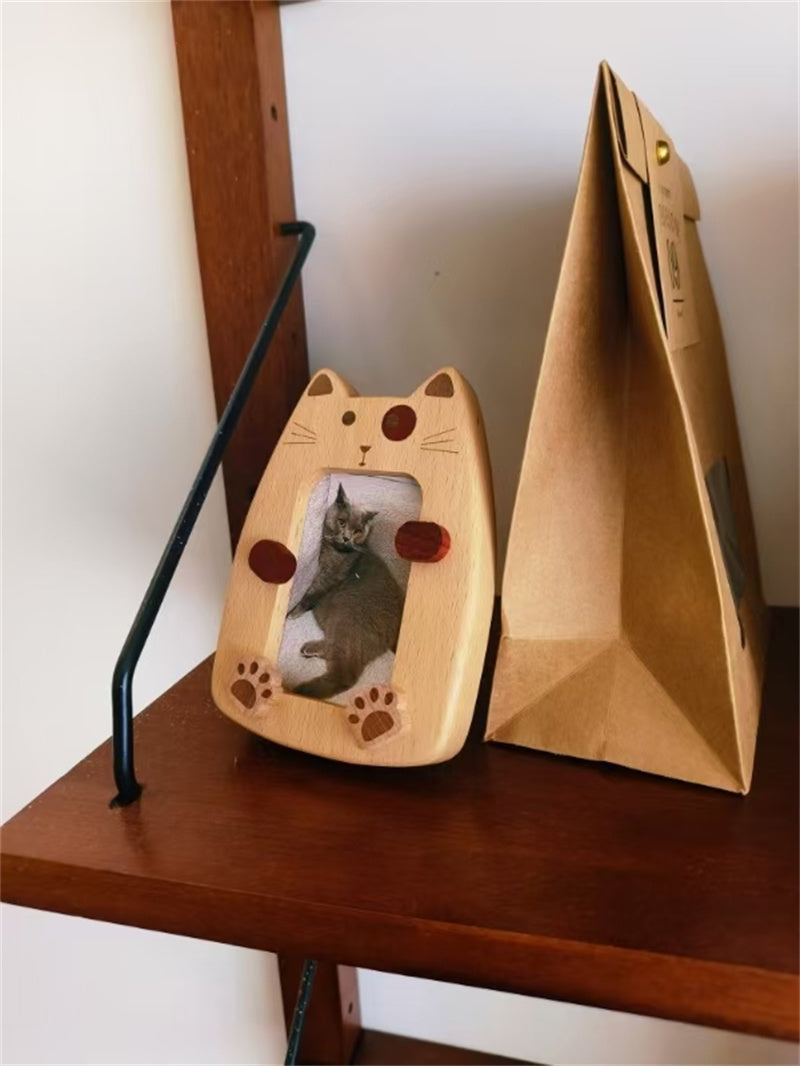 Wooden Cat Photo Frame - Adorable Animal Decor for Bedroom & Desk