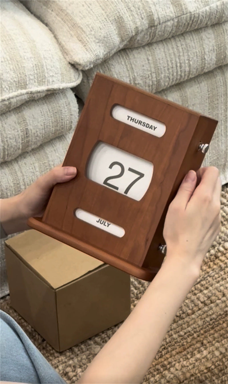 Wooden Perpetual Calendar, Desktop Date Display with Retro Rotation Design