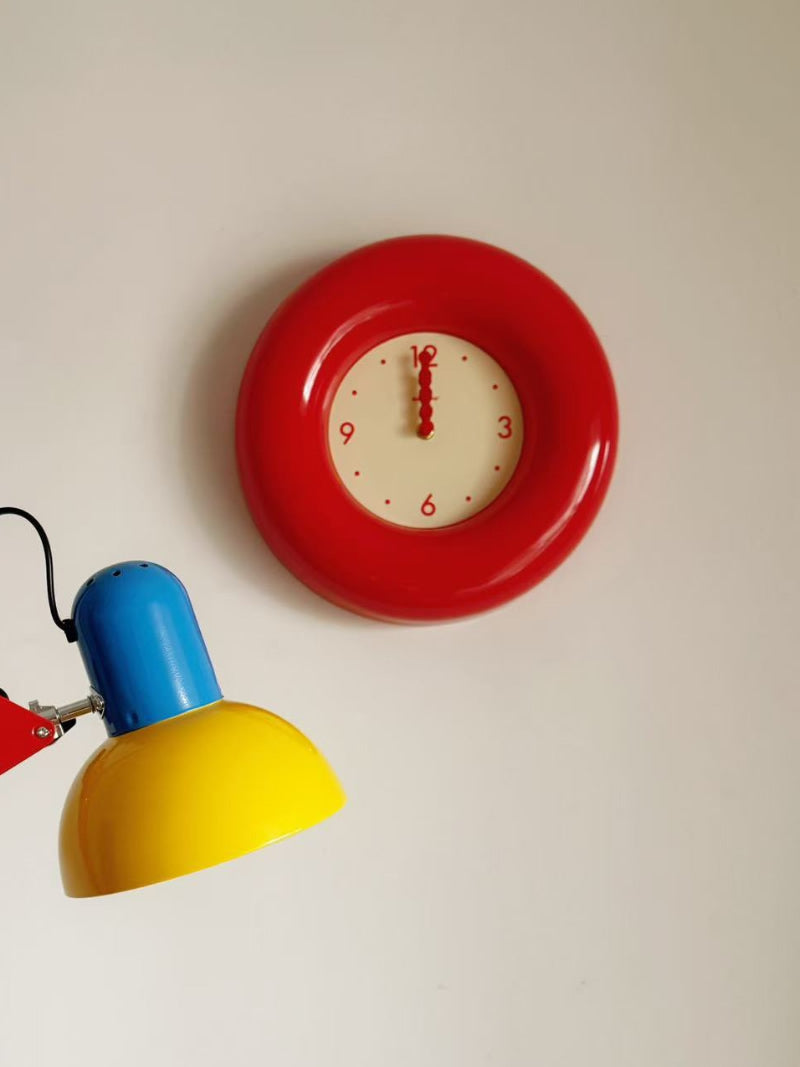 Exquisite Donut Wall Clock - Round Art Clock for Home, Office & Cafe Decor