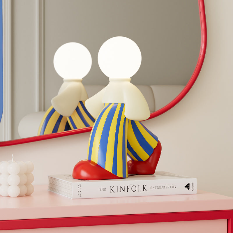 Abstract Art Walking Mannequin Lamp - Quirky LED Desk Light,Home Decor