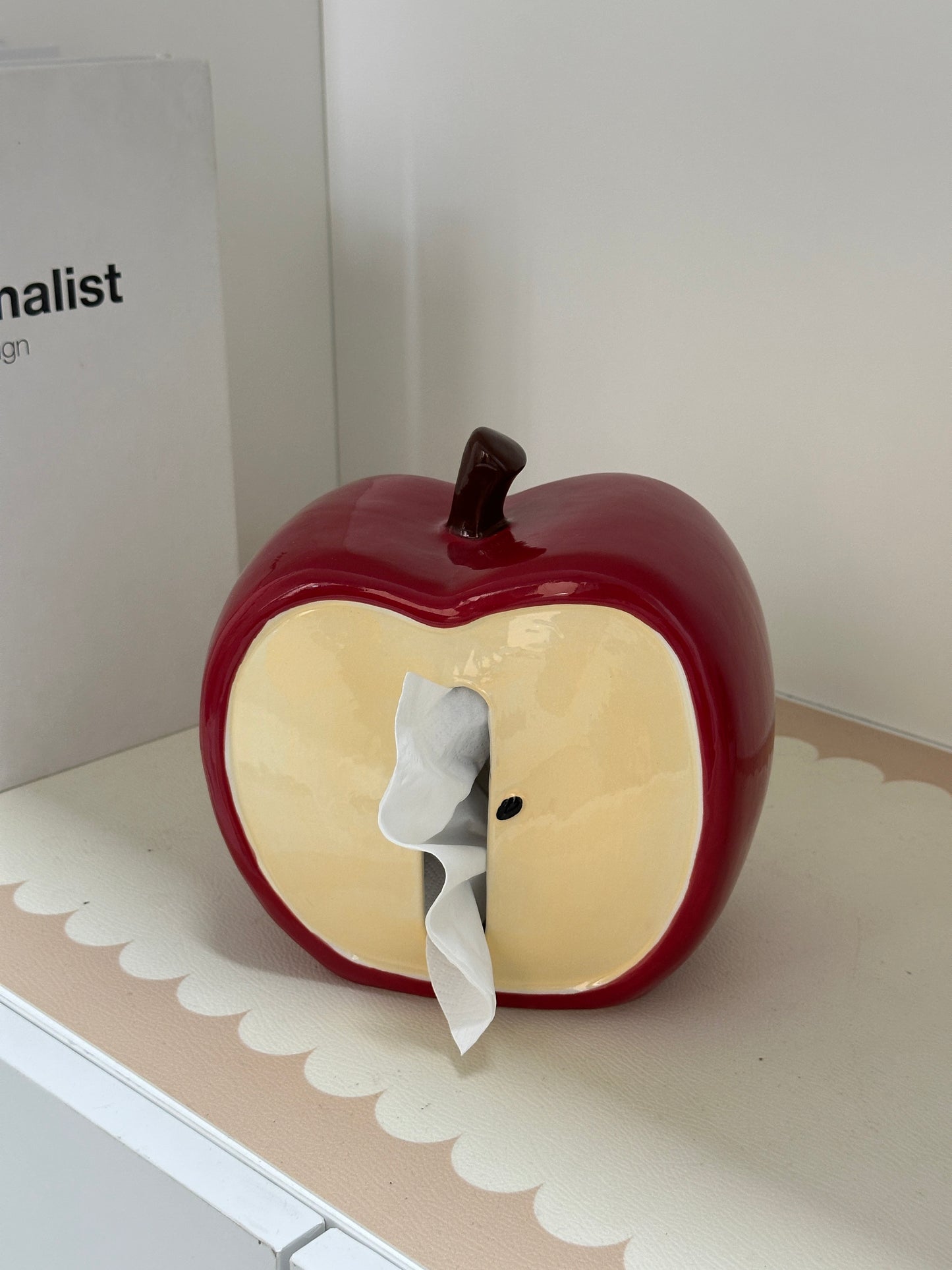 Adorable Apple-Shaped Ceramic Tissue Box - Fun & Whimsical Home Decor