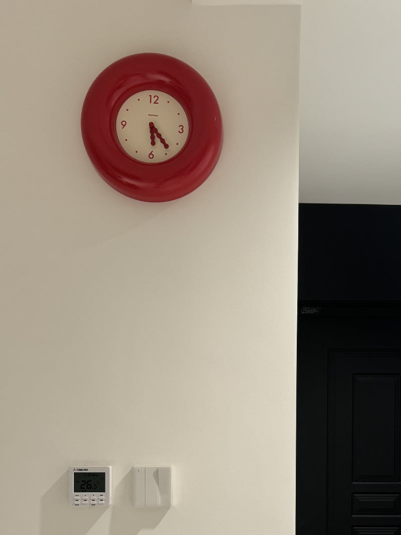 Beautiful Red Donut Art Wall Clock, Living Room Decoration Ideas