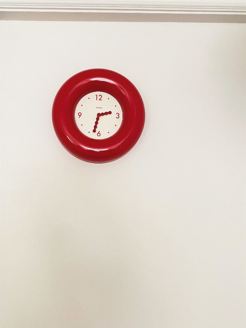 Beautiful Red Donut Art Wall Clock, Living Room Decoration Ideas