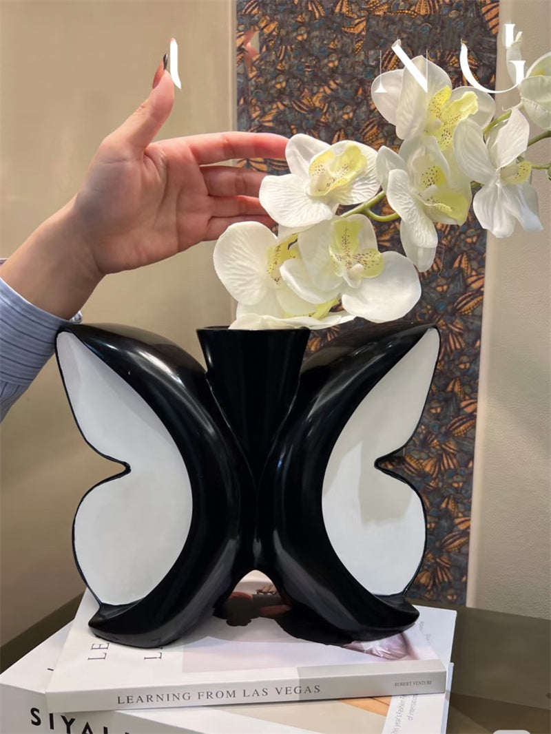 Butterfly Shaped Black & White Vase - Modern Decorative Flower Holder for Home, Office & Living Room