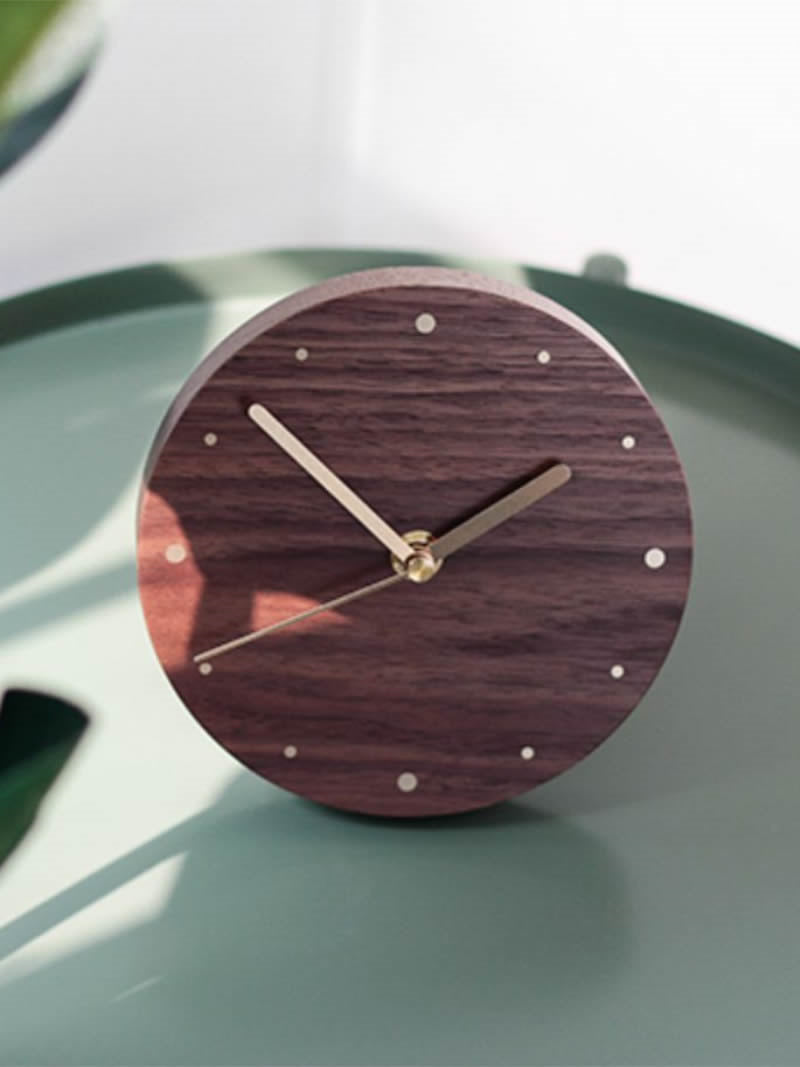 Classic Black Walnut Art Round Desk Clock with Brass Hands – MoreAngle