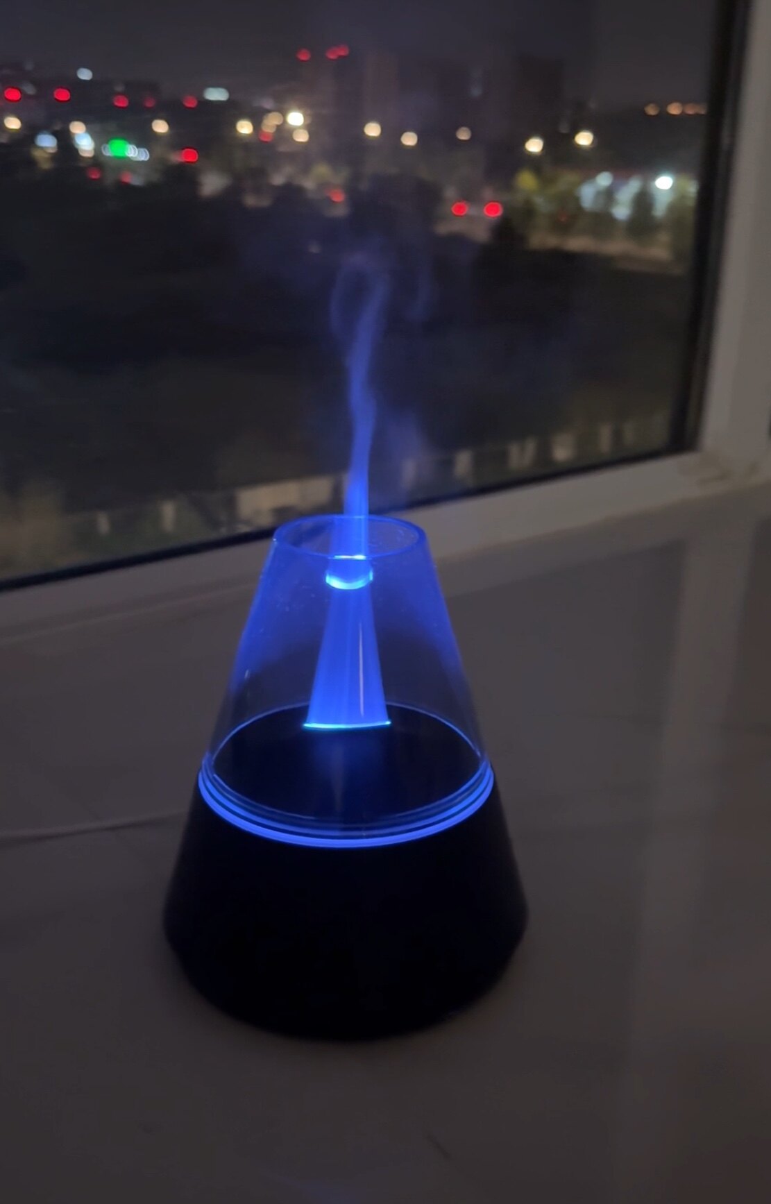Classic Flame Imitation Combustion Humidifier With Multiple Color Switching ,For Bedroom Office Desk Car & Small Spaces