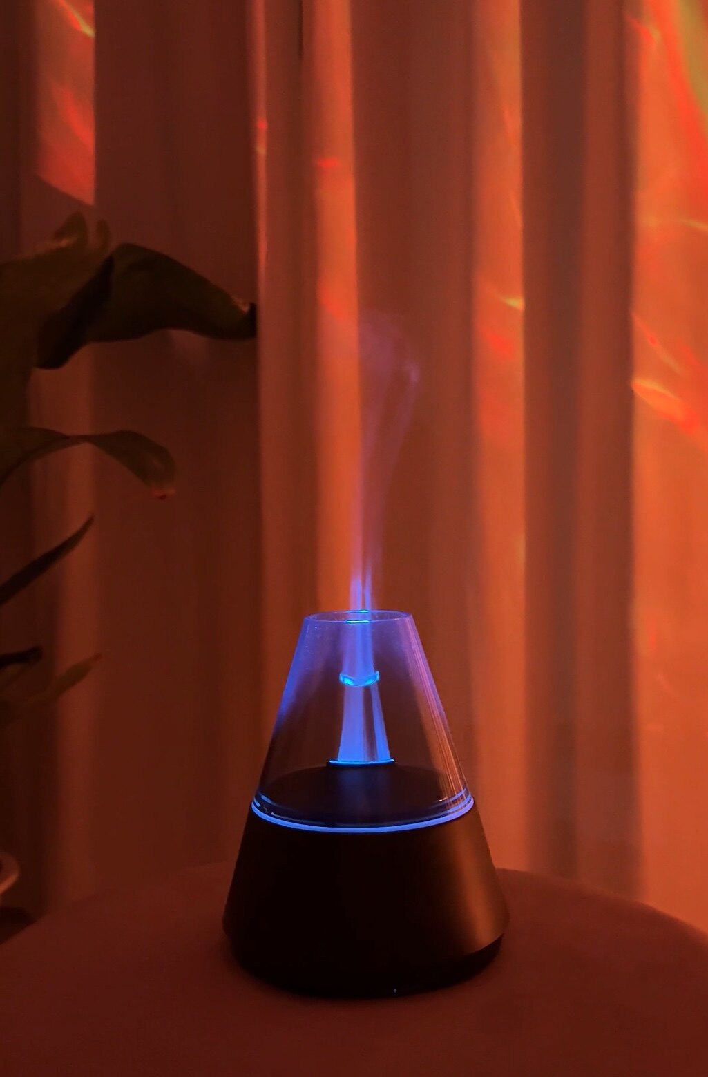 Classic Flame Imitation Combustion Humidifier With Multiple Color Switching ,For Bedroom Office Desk Car & Small Spaces