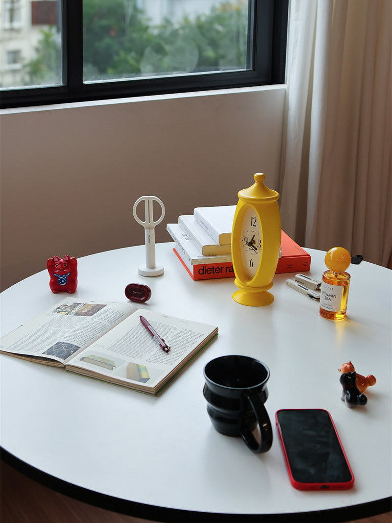 Classic Yellow Oval Silent Desk Clock: Timeless and Quiet Art Design