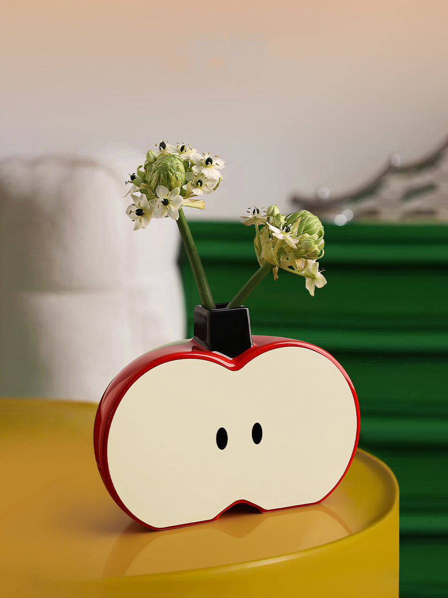 Creative apple ceramic vase, a good idea for office and home desktop decoration