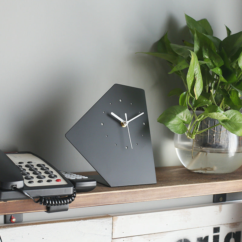 Irregular Clock Design Creative Irregular Abstract Art Metal Table Clock - Unique Modern Deco ...