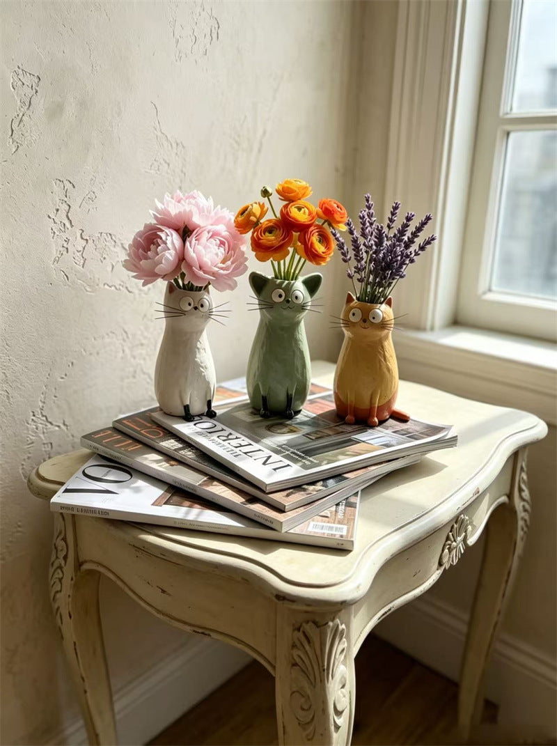Cute 3D Cartoon Big‑Eyed Cat Ceramic Flower Vase, Whimsical Tabletop Shelf Home Decor Ornament
