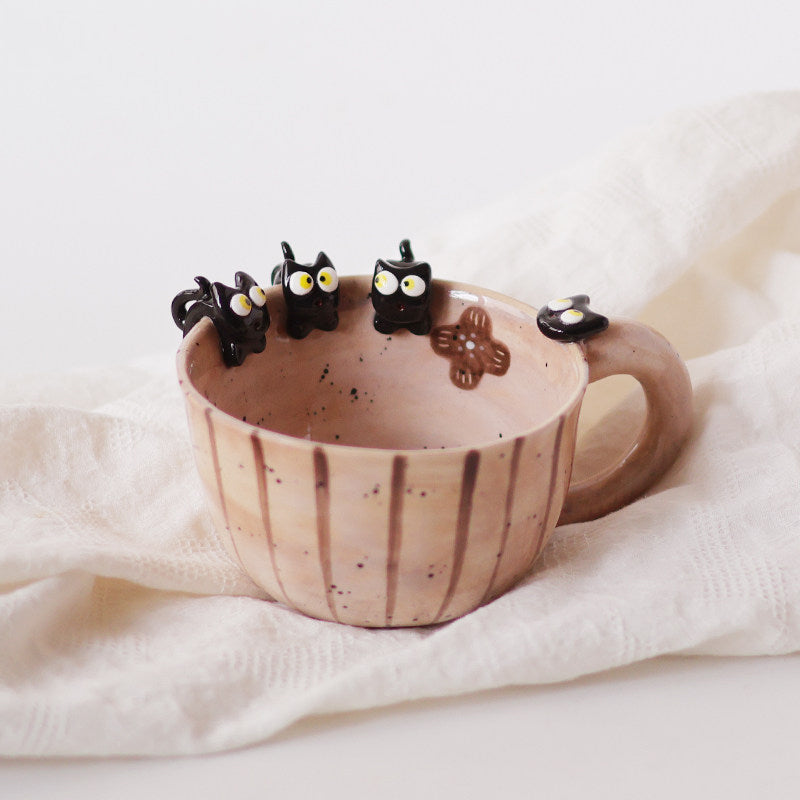 Cute 3D Little Black Cat Ceramic Coffee Mug, Hand‑Painted Speckled Pottery Tea Cup with Adorable Kitten Figurines on Rim