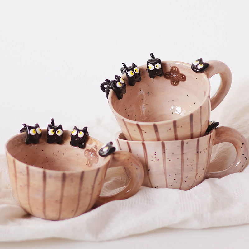 Cute 3D Little Black Cat Ceramic Coffee Mug, Hand‑Painted Speckled Pottery Tea Cup with Adorable Kitten Figurines on Rim