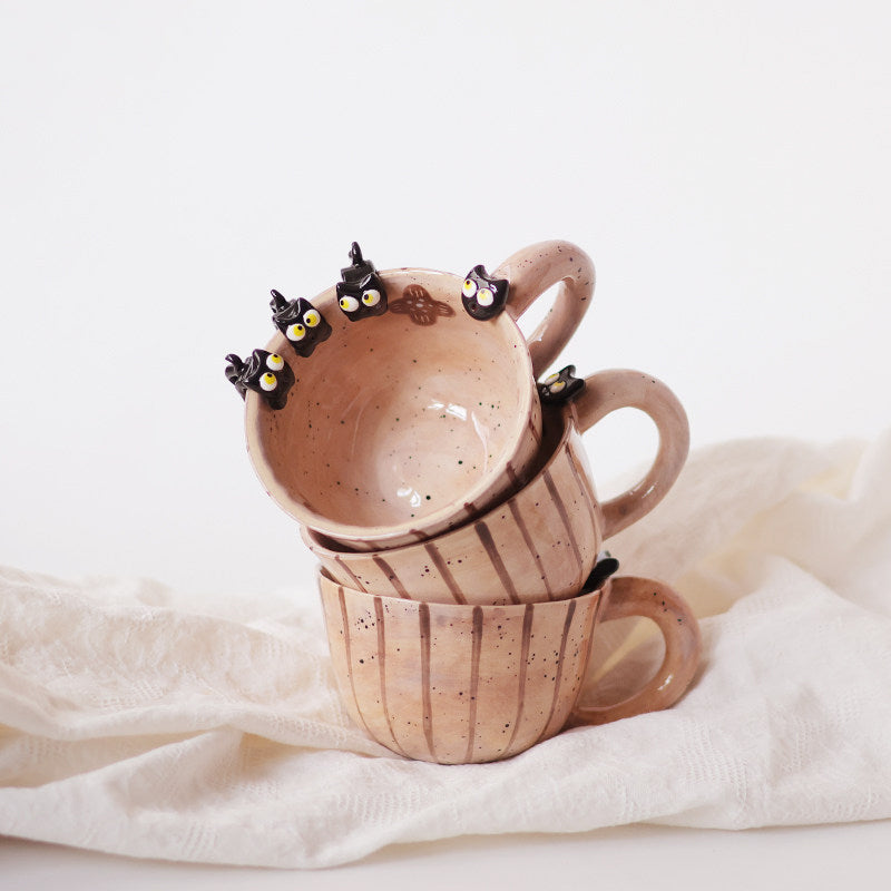 Cute 3D Little Black Cat Ceramic Coffee Mug, Hand‑Painted Speckled Pottery Tea Cup with Adorable Kitten Figurines on Rim