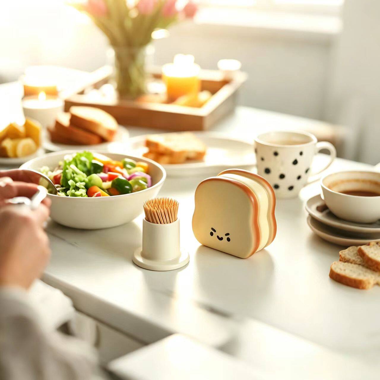 Cute Angry Toast Shape Toothpick Holder, Cartoon Bread Design Toothpick Dispenser, Kitchen Dining Table Decor Storage Jar, Novelty Small Housewarming Gift