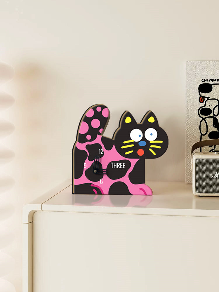 Cute cartoon cat silent table clock, office children's room decoration,holiday gifts