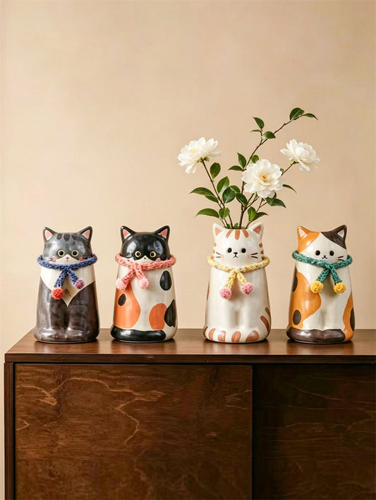 Cute Cat‑Shaped Ceramic Flower Vase, Hand‑Painted Kitten Vase with Detachable Knitted Pom‑Pom Scarf, Decorative Tabletop Vase for Fresh & Dried Flowers