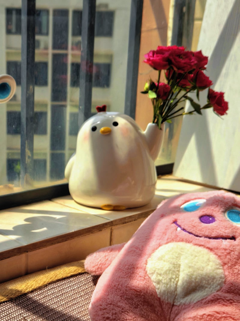 Cute Chicken Ceramic Vase - Adorable Bird-Shaped Flower Holder for Home, Desk & Nursery Decor