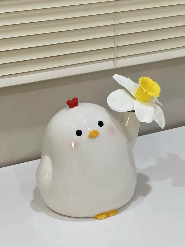 Cute Chicken Ceramic Vase - Adorable Bird-Shaped Flower Holder for Home, Desk & Nursery Decor