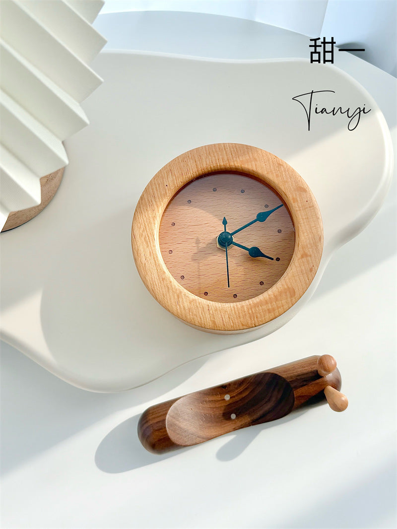 Cute Snail Shaped Solid Wood Clock, Dual-Tone Beech Wood Silent Desk Clock, Lovely Decorative Gift for Bedroom Nursery Office