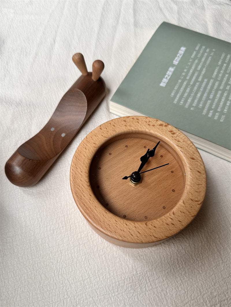 Cute Snail Shaped Solid Wood Clock, Dual-Tone Beech Wood Silent Desk Clock, Lovely Decorative Gift for Bedroom Nursery Office