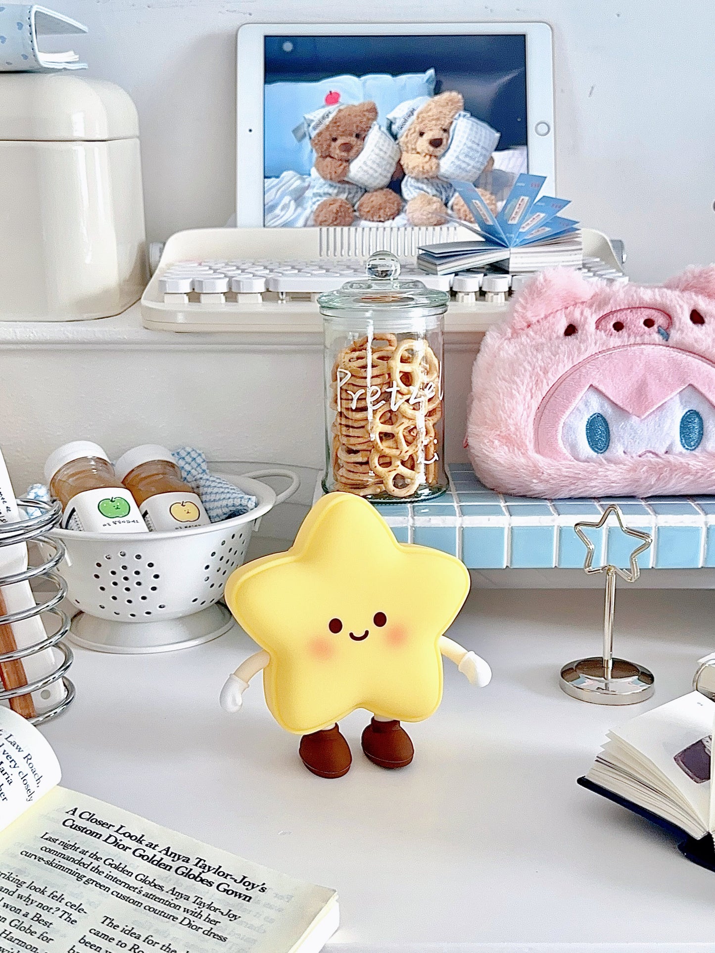 Cute Star Shape Silicone Night Light - Magnetic LED Desk Lamp for Kids Bedroom Decor Gift