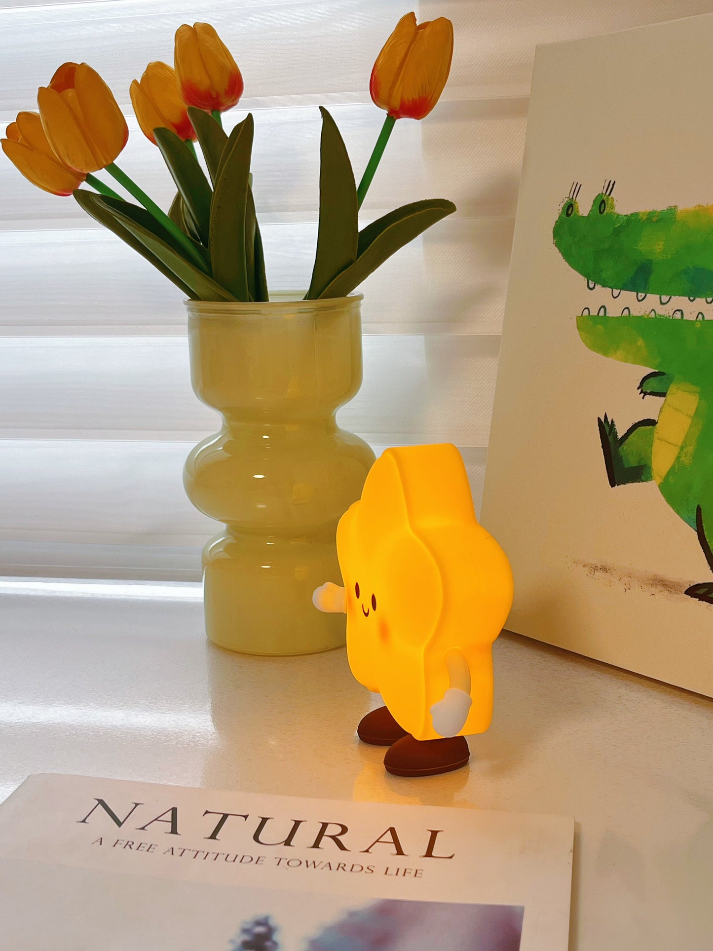 Cute Star Shape Silicone Night Light - Magnetic LED Desk Lamp for Kids Bedroom Decor Gift