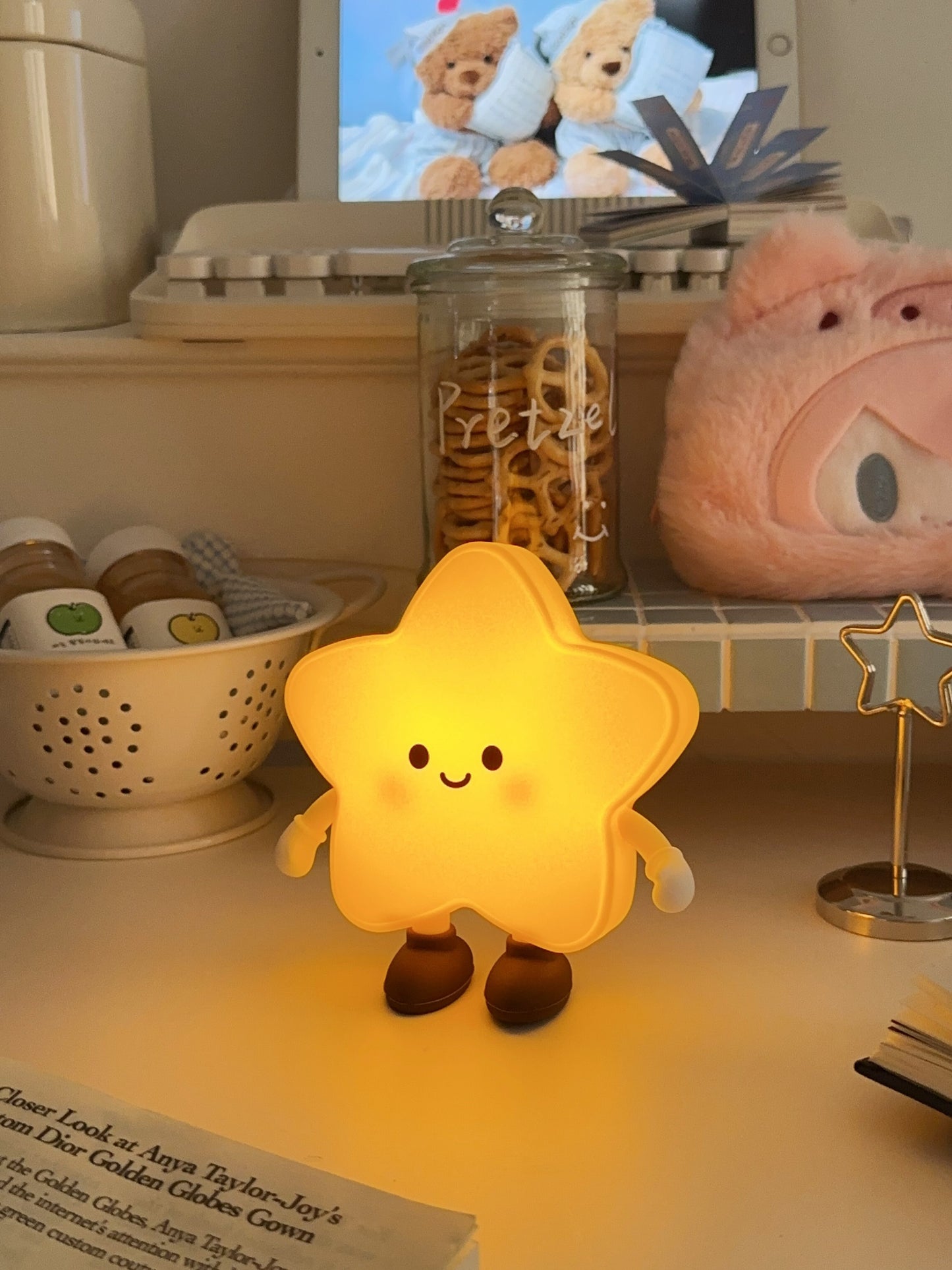 Cute Star Shape Silicone Night Light - Magnetic LED Desk Lamp for Kids Bedroom Decor Gift