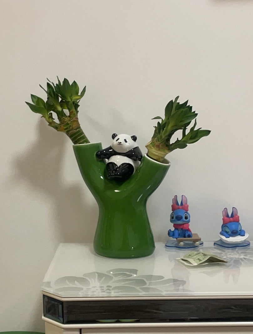 Elegant Ceramic Panda Vase: A Touch of Nature and Charm for Your Home