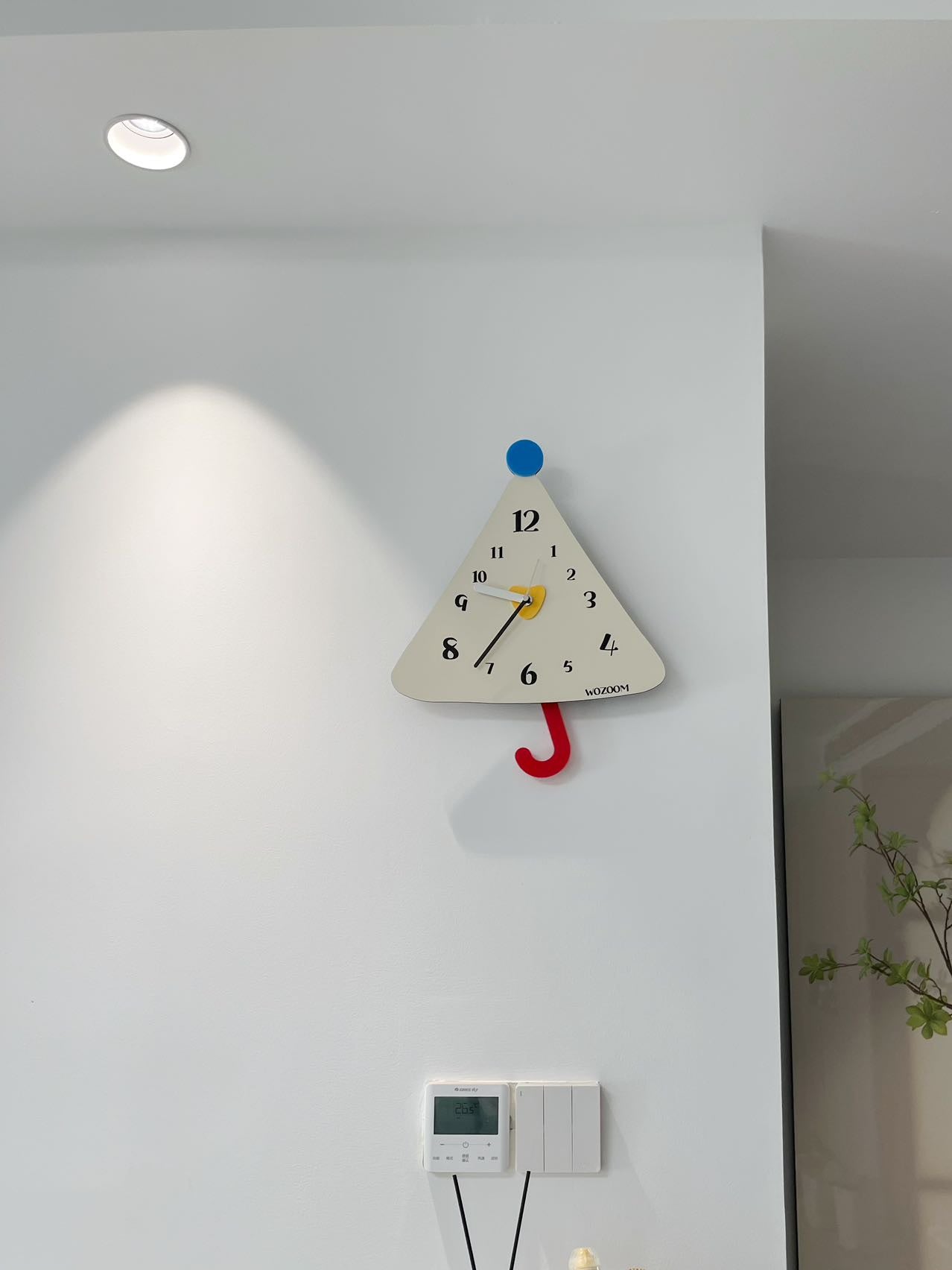 Exquisite Umbrella-Shaped Art Wall Clock, Decorative Swing Clock