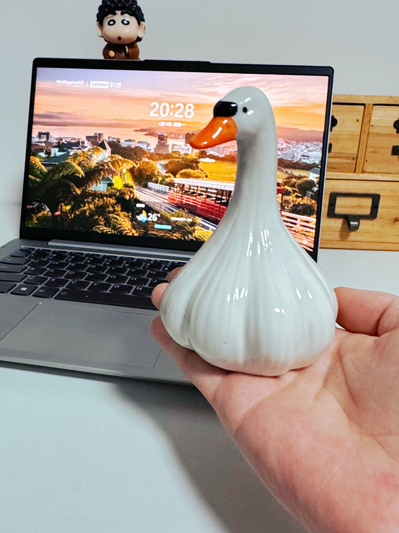 Garlic Duck Desktop Figurine: Quirky and Charming Decor Piece