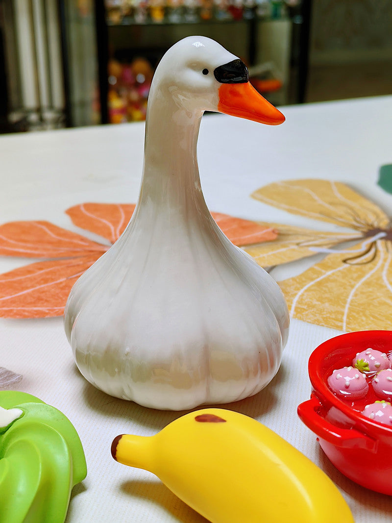 Garlic Duck Desktop Figurine: Quirky and Charming Decor Piece